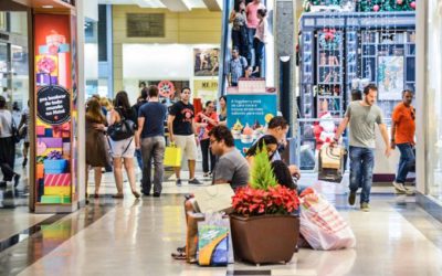 Dólar pode tirar R$ 1,8 bilhão das vendas de Natal