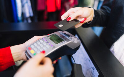 Segundo pesquisa, grande parte dos consumidores não conhecem os juros do rotativo do cartão de crédito