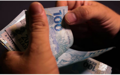 Salário dos brasileiros cresce pela 1ª vez desde o 2º trimestre de 2021