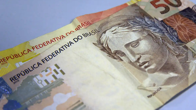 Caixa libera abono salarial para nascidos em setembro e outubro