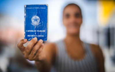 Brasil cria 129,8 mil empregos formais em julho; queda de 32% em relação ao mesmo mês de 2024