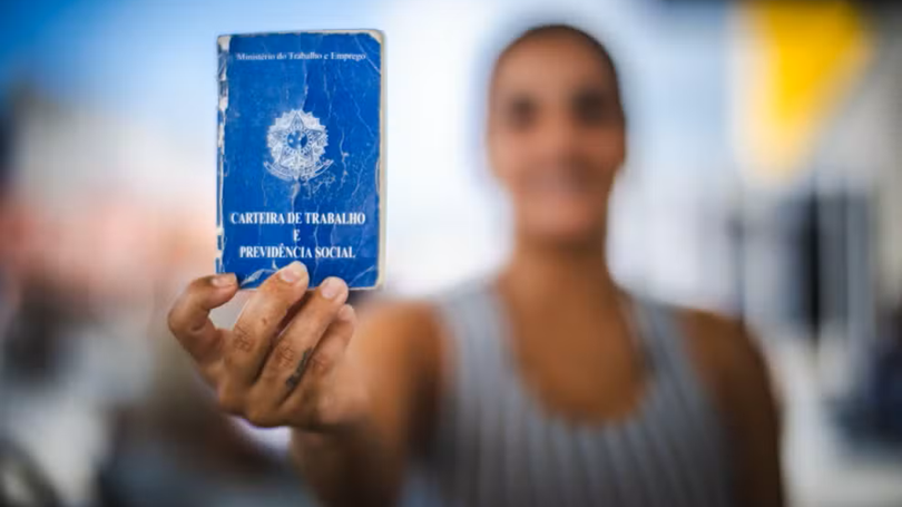 Brasil cria 129,8 mil empregos formais em julho; queda de 32% em relação ao mesmo mês de 2024