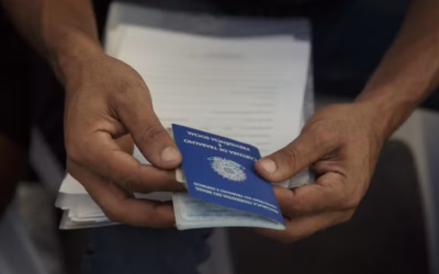 Taxa de desemprego se mantém estável em 5,6% em agosto, repetindo mínima histórica