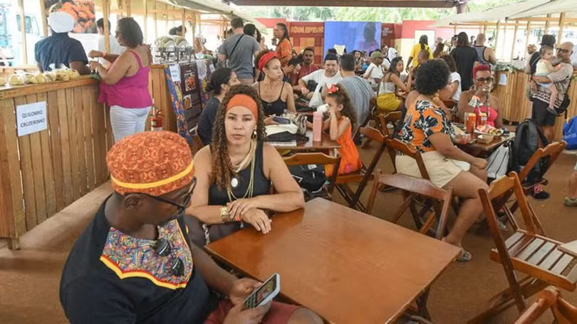 Empreendedores negros batem recorde de renda, mas diferença salarial ainda é grande