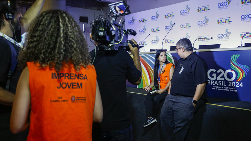 Vagas de aprendizagem no trabalho mantém alta e chegam a 710 mil