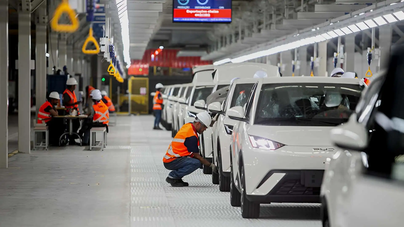 Anfavea projeta crescimento de 3,7% na produção de veículos para 2026