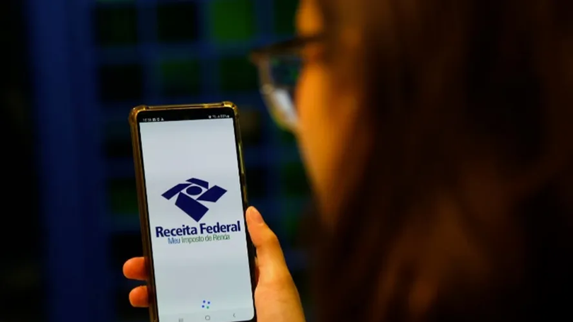 IR 2026: empresas e bancos têm até hoje para entregar informe de rendimentos. INSS já liberou