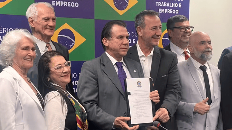 Governo publica nova regra sobre trabalho em feriados no comércio
