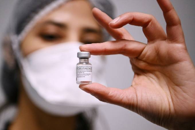 Grávidas passam anticorpos contra a covid-19 a bebês após vacinação