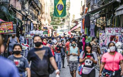 Vai trabalhar no feriado antecipado? Veja regras sobre folga e hora extra