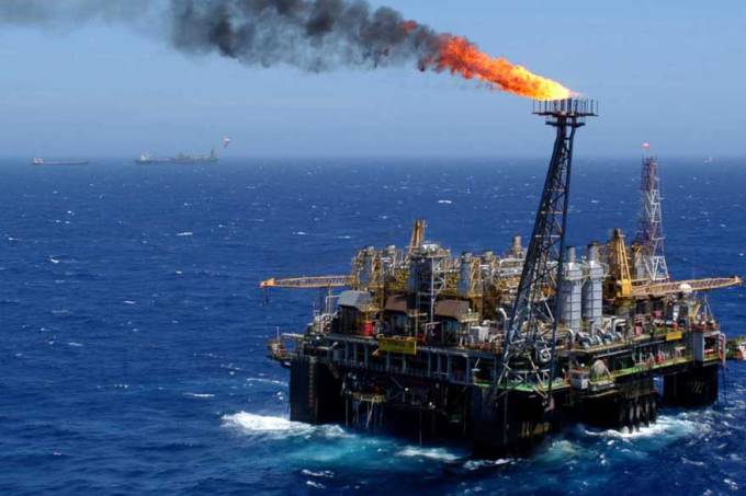 Produção de petróleo do Brasil sobe 4,6% em abril