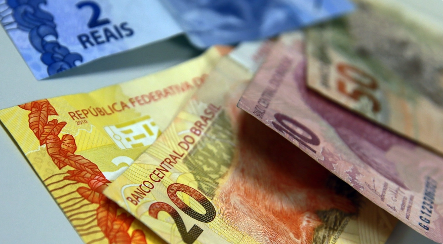 Crescimento brasileiro deve ser destaque global no ano, mas 2023 preocupa, diz economista