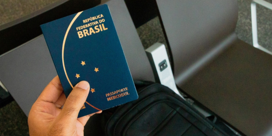 Brasileiros no exterior vão ser beneficiados com nova PEC da dupla nacionalidade