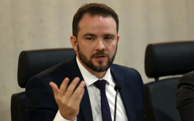 Nova versão do Desenrola será lançada após viagem de Lula, diz Durigan