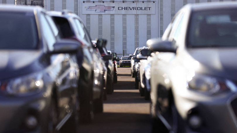 Produção de veículos no Brasil dispara em março, diz associação