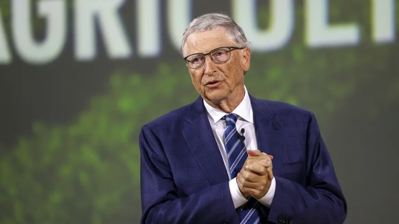 Bill Gates defende ‘reserva de empregos para humanos’ para minimizar impacto da IA no trabalho