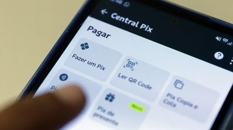 Contas-salário terão Pix Automático a partir de 1º de julho de 2027